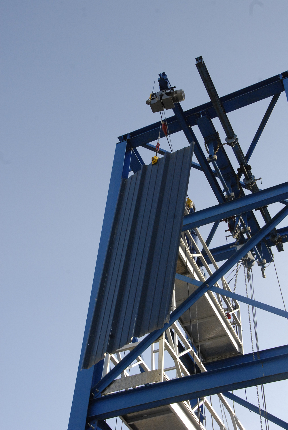 تجهیزات کشش و جابجایی اجسام