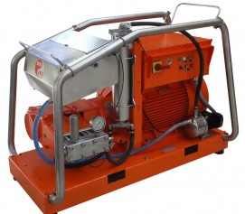 واترجت الکتریکی برقی 2050 بار جهت رسوب زدایی و شستشوی صنعتی مدل CE-100 ساخت دن جت دانمارک